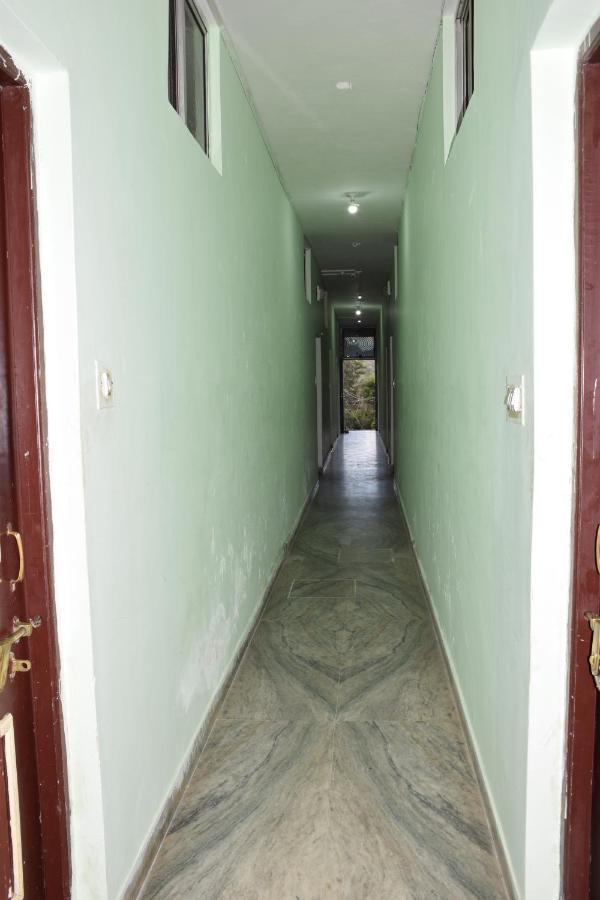 Hotel Deep Valley Mount Abu Esterno foto