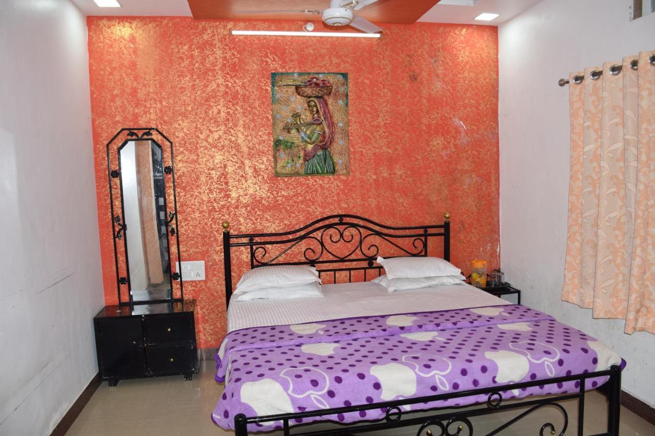 Hotel Deep Valley Mount Abu Esterno foto