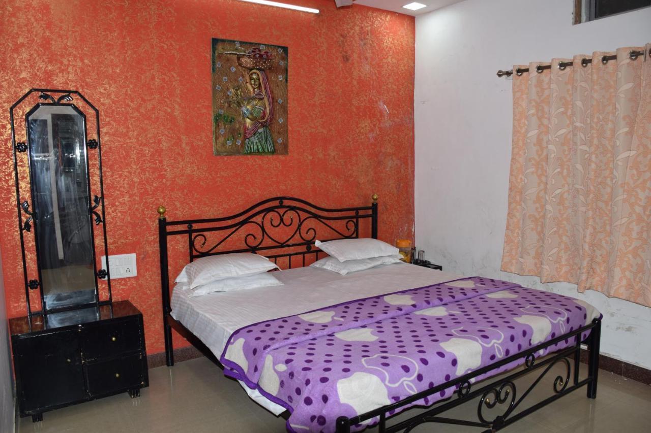 Hotel Deep Valley Mount Abu Esterno foto