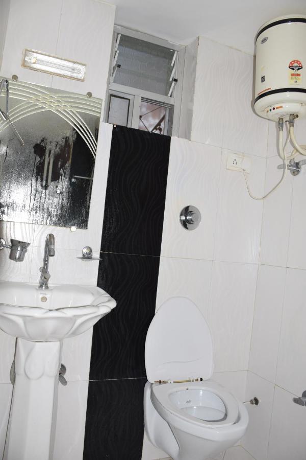 Hotel Deep Valley Mount Abu Esterno foto