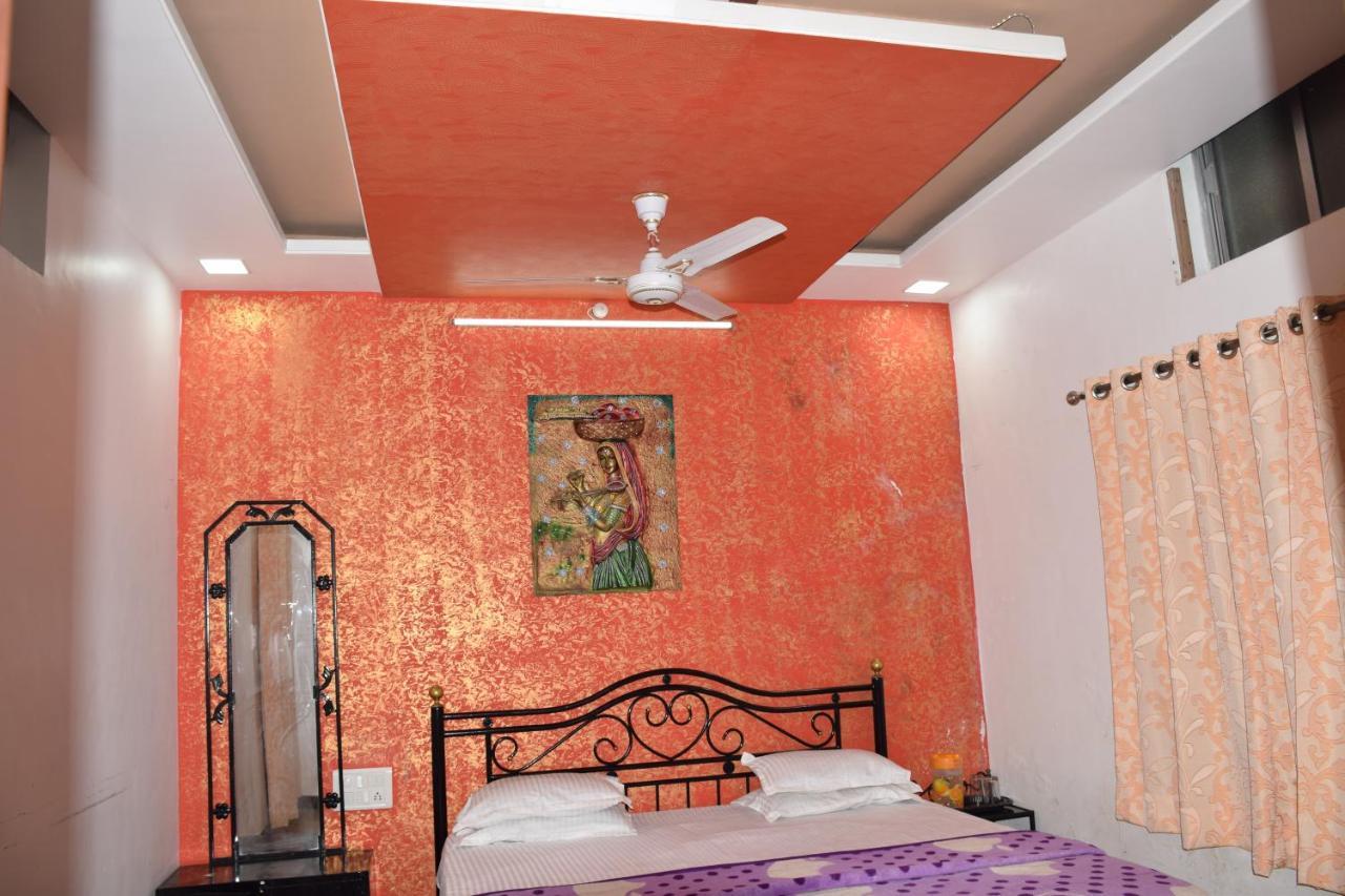 Hotel Deep Valley Mount Abu Esterno foto